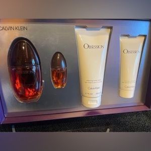 OBSESSION WOMEN 4 PIECE GIFT SET